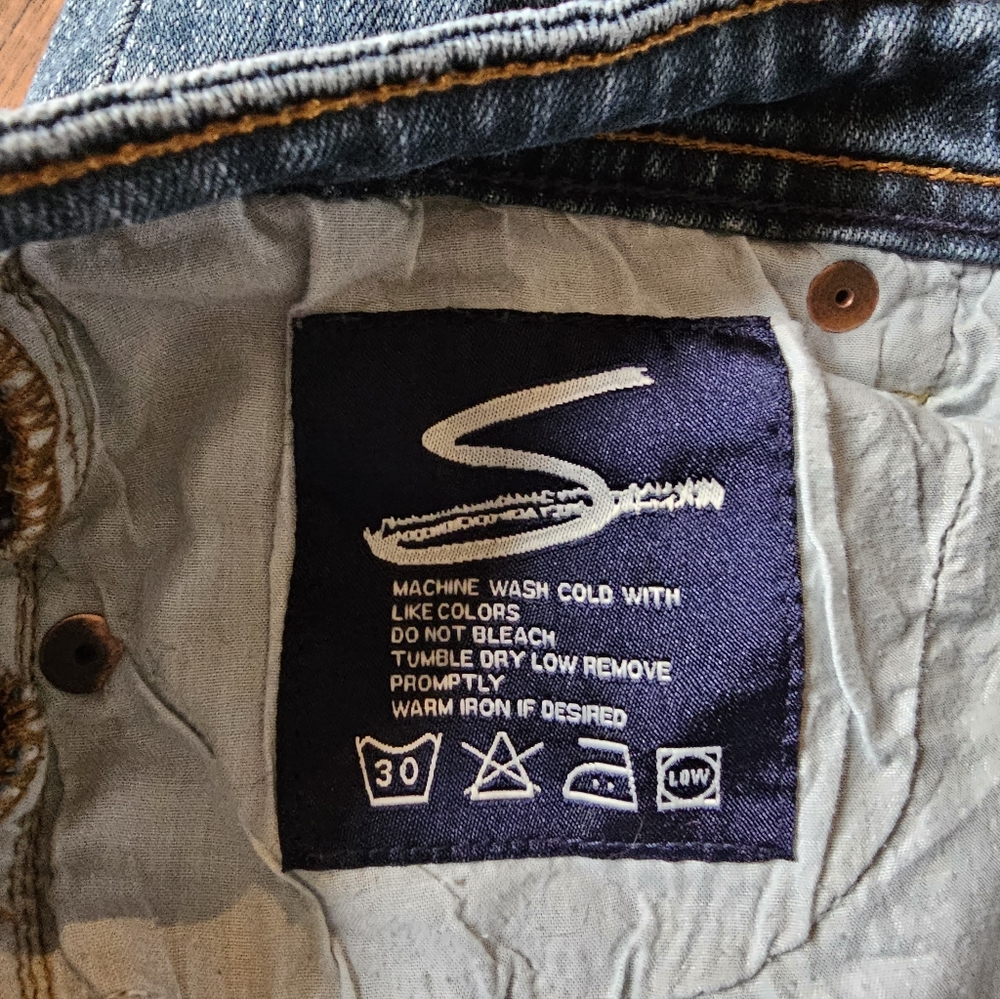 Seven7 Capri Jeans - Picture 5 of 9
